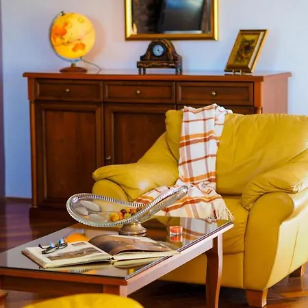 Antonija - Four-bedroom With Terrace And Private Pool * Čilipi