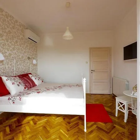 Antonija - Four-bedroom With Terrace And Private Pool