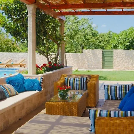 Βίλα Antonija - Four-bedroom With Terrace And Private Pool