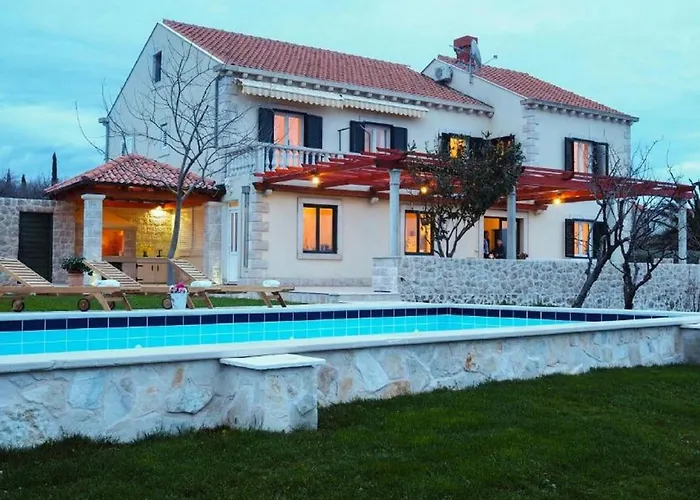 Villa Antonija - Four-bedroom With Terrace And Private Pool *