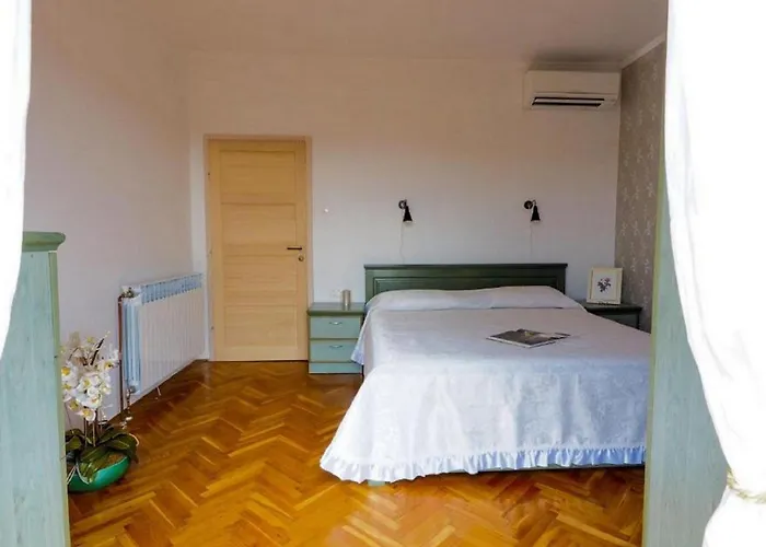 Antonija - Four-bedroom With Terrace And Private Pool Villa Čilipi