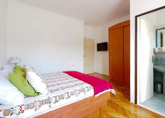 Antonija - Four-bedroom With Terrace And Private Pool *